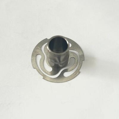 Precision Metal Spring Disc Assembly. Bewerkte metalen onderdelen. Automobiele besturingscomponent.